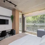 Condominio On Melo Alves